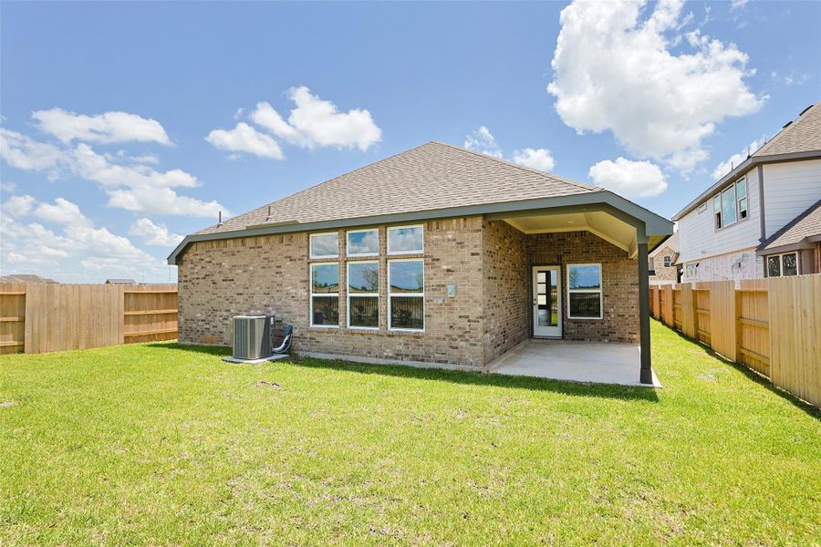 Exterior details and patio area of a home in Azalea, Katy (Image 20). Exterior details and patio area of a home in Azalea, Katy (Image 20).