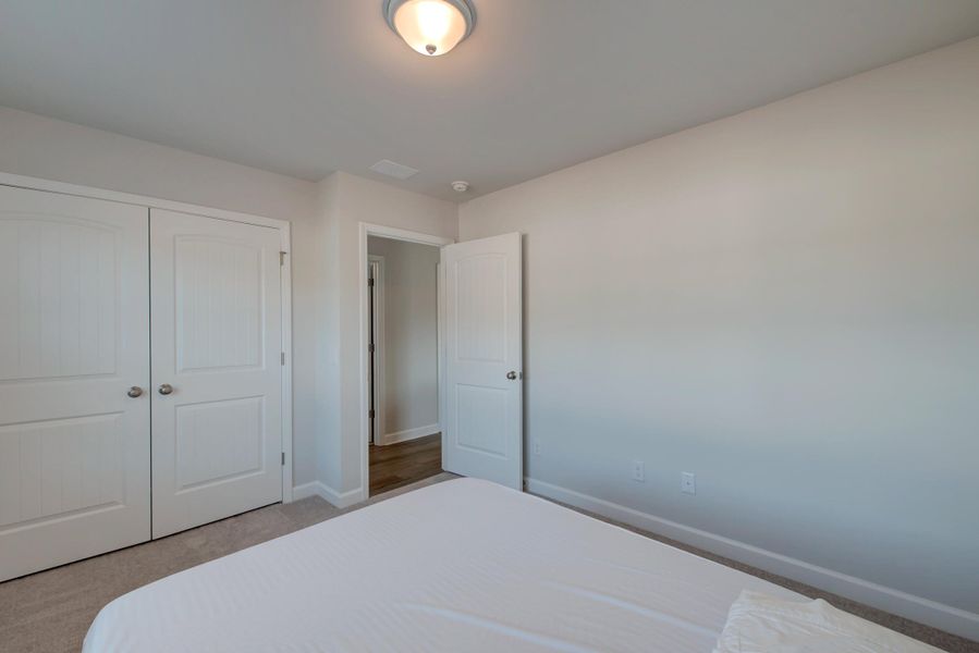 Spacious, unfurnished interior of a new home in Six Oaks, Summerville (Image 23). Spacious, unfurnished interior of a new home in Six Oaks, Summerville (Image 23).