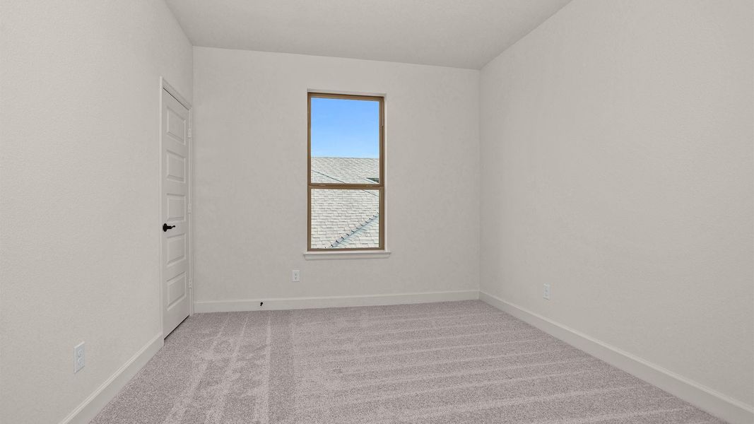 Spacious, unfurnished interior of a new home in Elyson, Katy (Image 9).