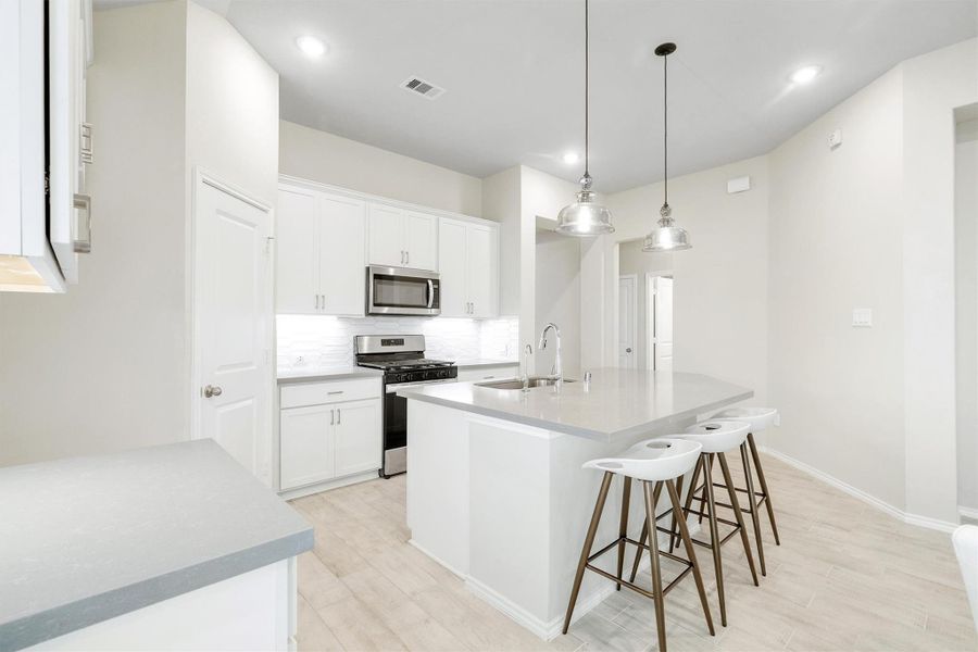 Another kitchen angle, even more to love. Another kitchen angle, even more to love.