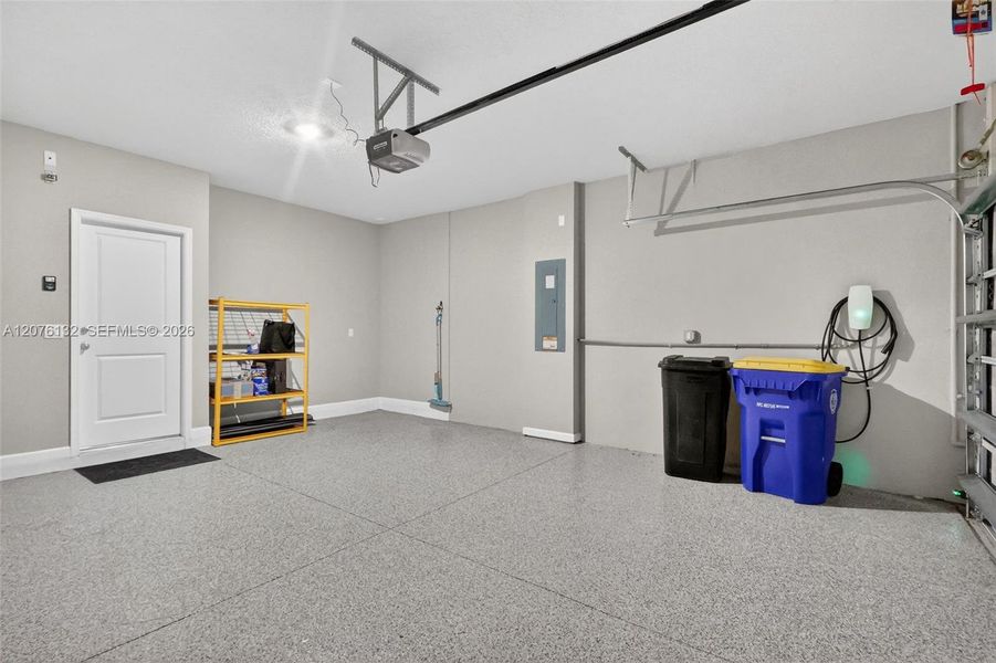 Spacious, unfurnished interior of a new home in , Stuart (Image 37).