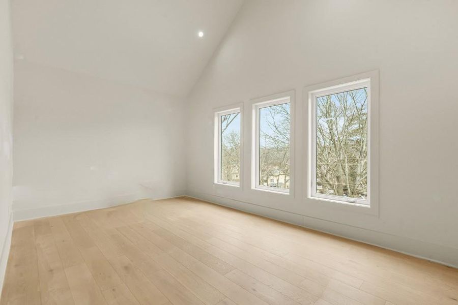 Spacious, unfurnished interior of a new home in , Atlanta (Image 31). Spacious, unfurnished interior of a new home in , Atlanta (Image 31).