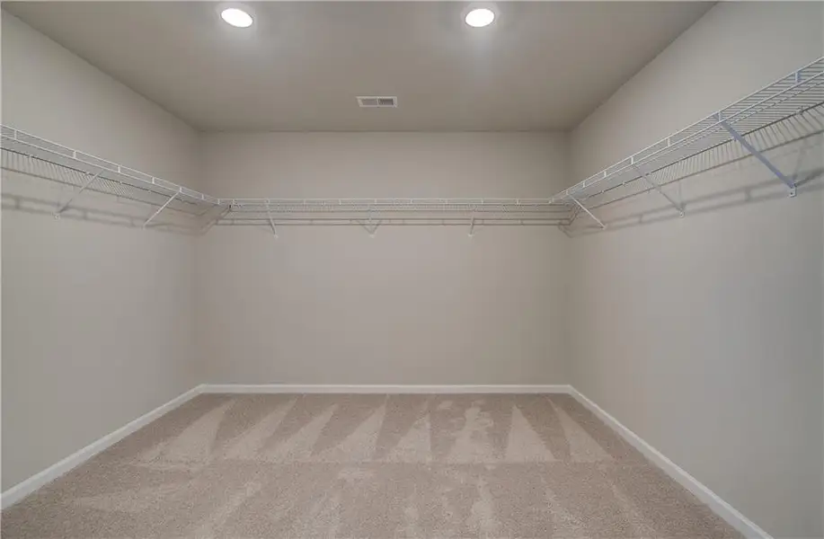Spacious, unfurnished interior of a new home in Cooper Park, McDonough (Image 19).