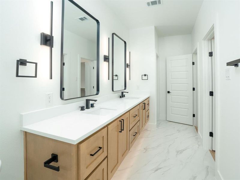 Furnished interior view inside a new home in , Dallas (Image 18). Furnished interior view inside a new home in , Dallas (Image 18).