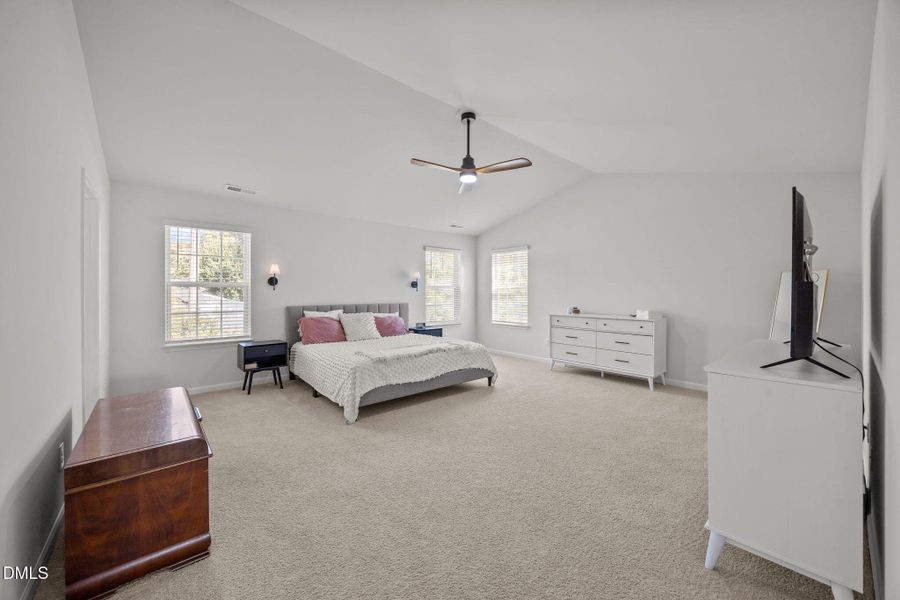 19-web-or-mls-IMG_4933 19-web-or-mls-IMG_4933