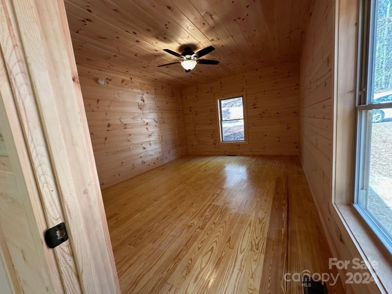 Spacious, unfurnished interior of a new home in , Rutherfordton (Image 14).