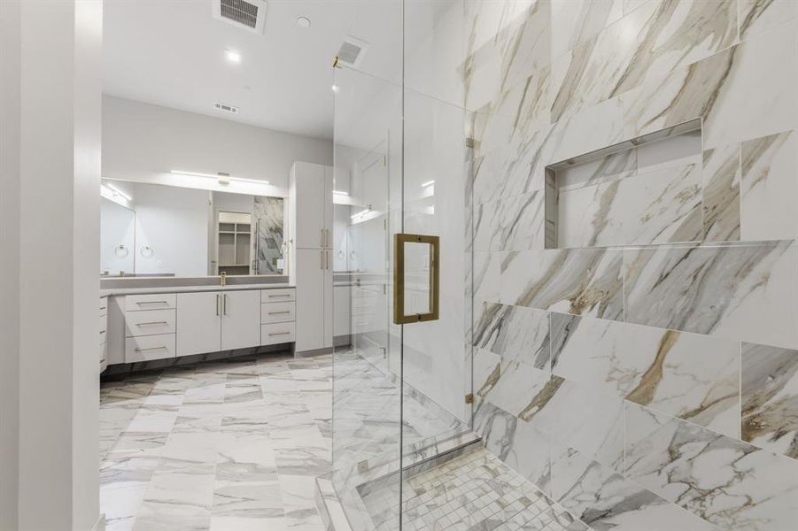 Furnished interior view inside a new home in , Dallas (Image 5).