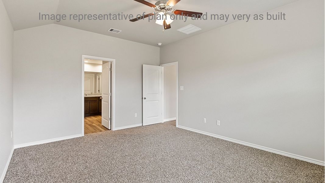 Spacious, unfurnished interior of a new home in King's Landing, Corpus Christi (Image 27).
