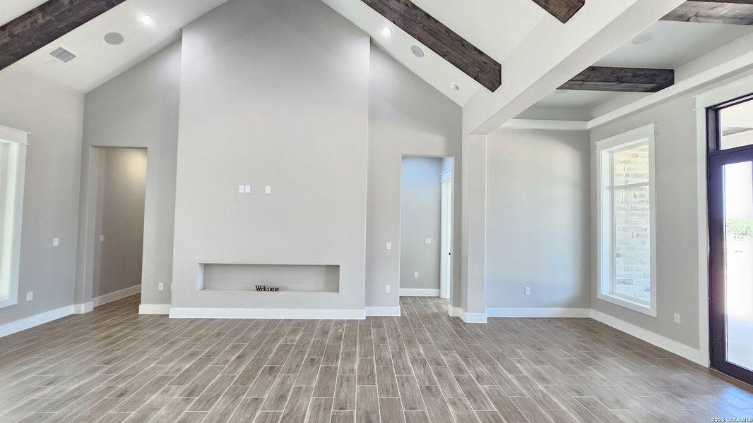Spacious, unfurnished interior of a new home in , Adkins (Image 24).
