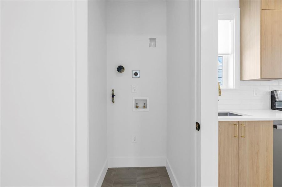 Spacious, unfurnished interior of a new home in , St. Petersburg (Image 24).