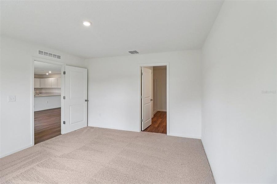 Spacious, unfurnished interior of a new home in Sumter Villas, Sumterville (Image 36).