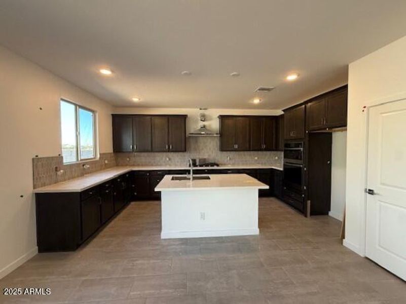 SR35 - Lot 94 Kitchen SR35 - Lot 94 Kitchen