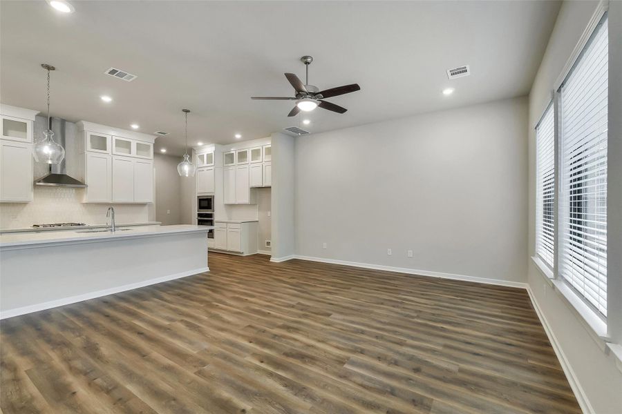 Spacious, unfurnished interior of a new home in Summer Place  35', Montgomery (Image 52).