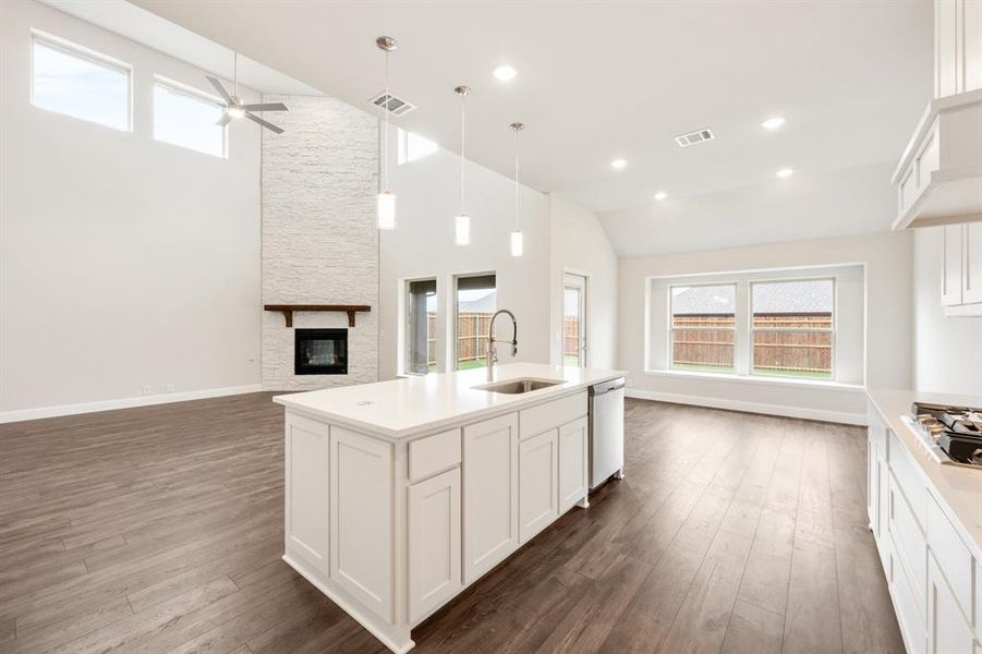 Furnished interior view inside a new home in Addison Hills, Cedar Hill (Image 12).
