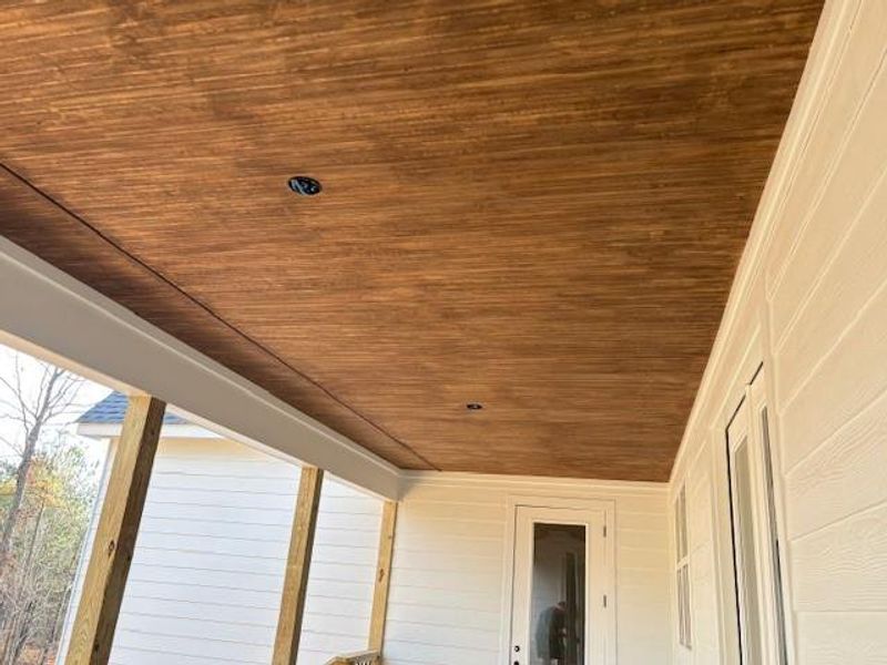 Exterior details and patio area of a home in , Jasper (Image 4).