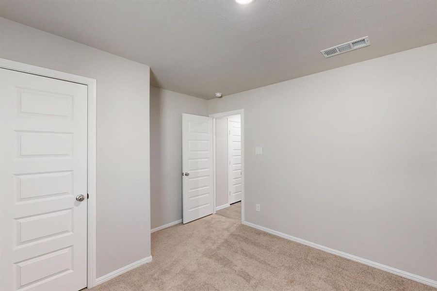 Spacious, unfurnished interior of a new home in Meadow Park, Ponder (Image 27). Spacious, unfurnished interior of a new home in Meadow Park, Ponder (Image 27).