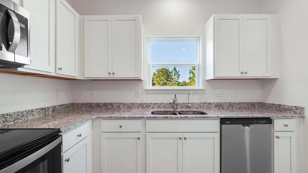 Close-up of interior finishes inside a home in Owl's Head East, Freeport (Image 11).