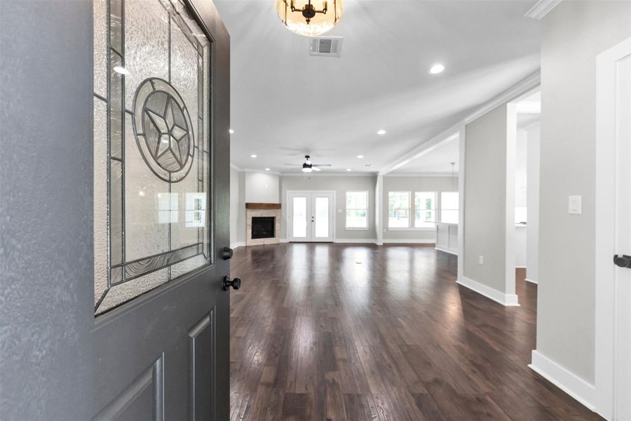 Spacious, unfurnished interior of a new home in , New Waverly (Image 26).
