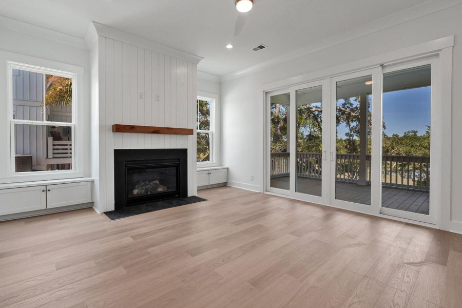 Spacious, unfurnished interior of a new home in , Edisto Island (Image 44). Spacious, unfurnished interior of a new home in , Edisto Island (Image 44).