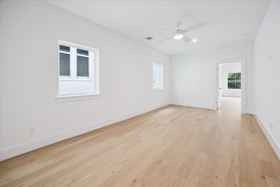 Images are of a similar home and may include different/upgraded finishes. Images are of a similar home and may include different/upgraded finishes.