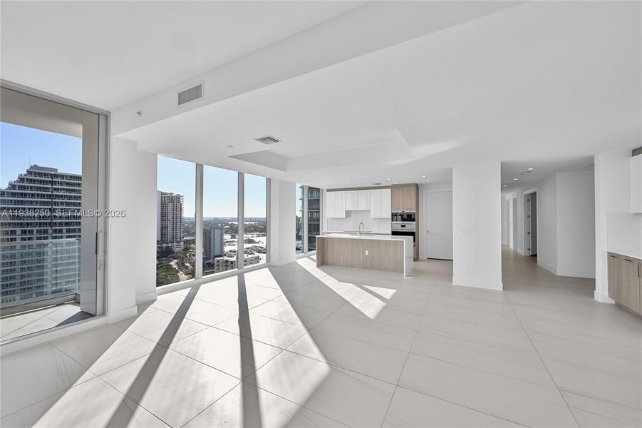 Spacious, unfurnished interior of a new home in , Fort Lauderdale (Image 62).