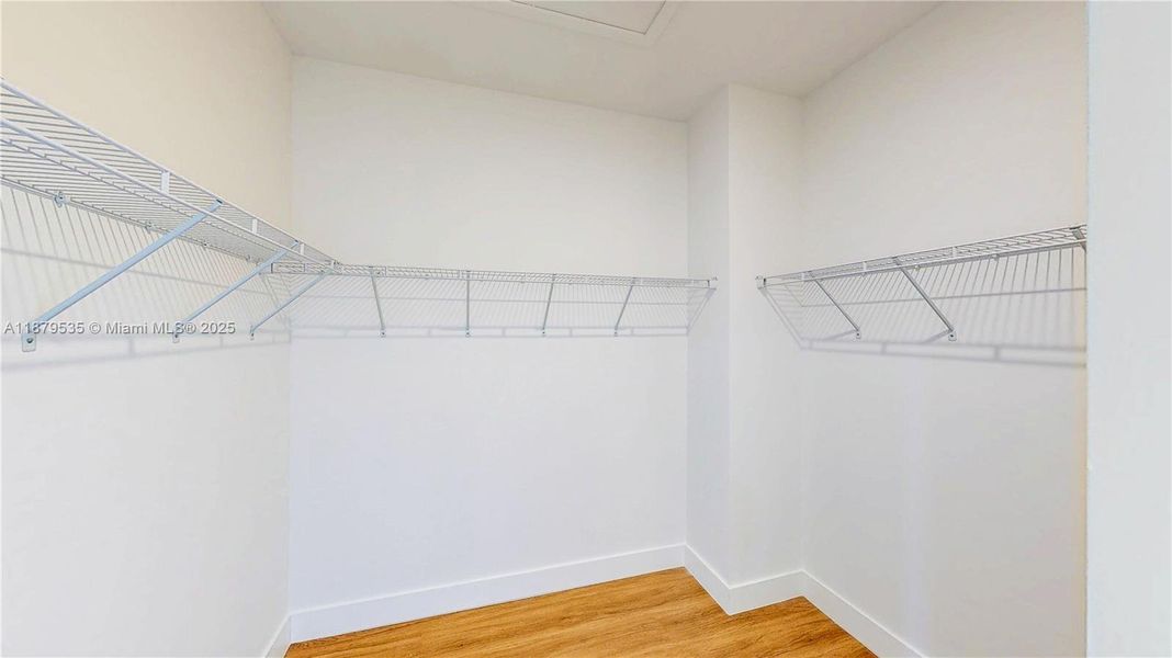 Spacious, unfurnished interior of a new home in , Homestead (Image 38).