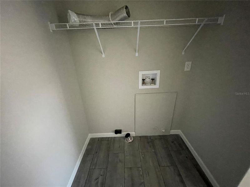 Spacious, unfurnished interior of a new home in , North Port (Image 6). Spacious, unfurnished interior of a new home in , North Port (Image 6).