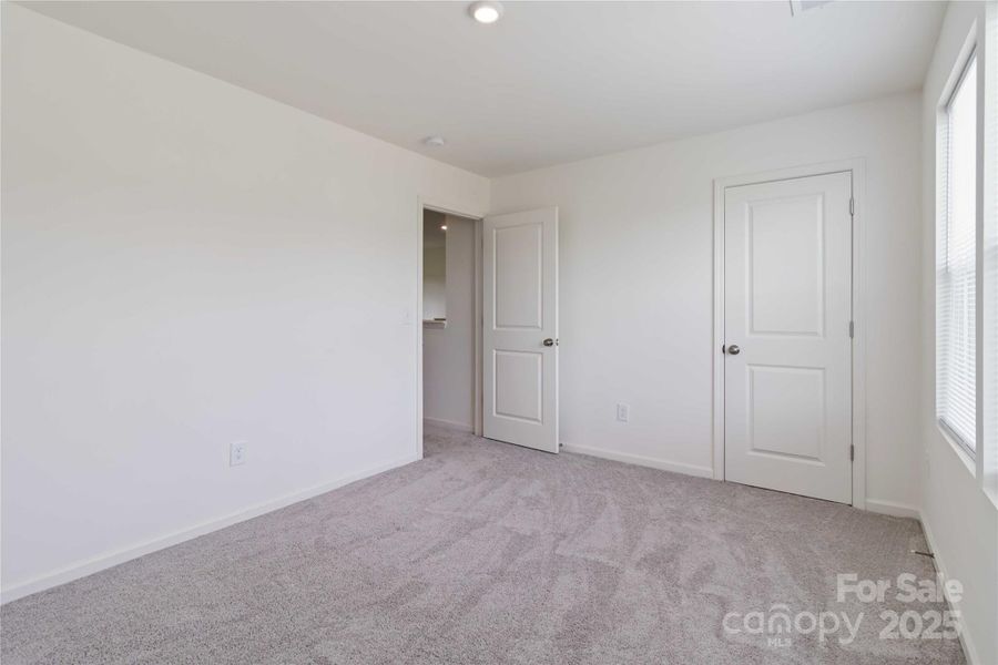 Spacious, unfurnished interior of a new home in , Cowpens (Image 24).