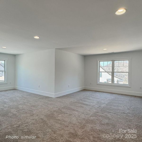 Spacious, unfurnished interior of a new home in , Mills River (Image 13).