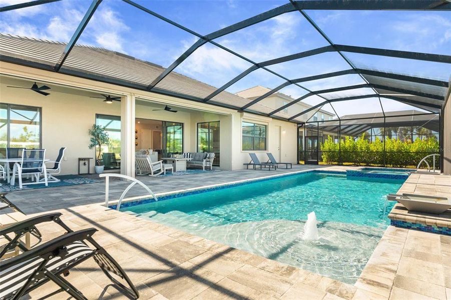 Exterior details and patio area of a home in , Lakewood Ranch (Image 27).