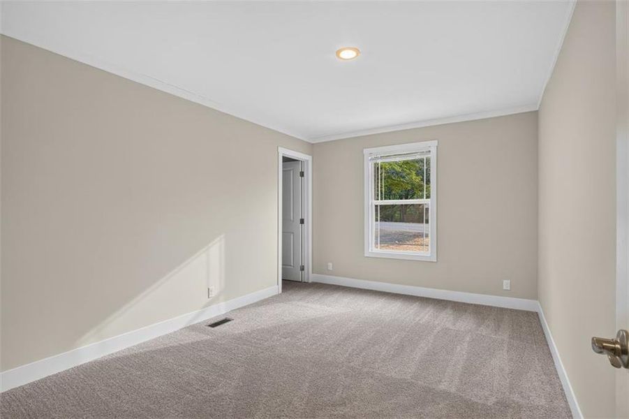 Spacious, unfurnished interior of a new home in , Waleska (Image 31).