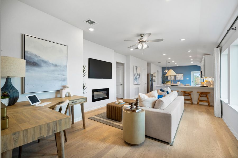 Furnished interior view inside a new home in Saratoga, Aubrey (Image 6).