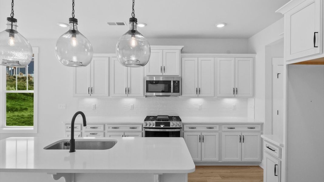 Furnished interior view inside a new home in Woodglen, Piedmont (Image 13).