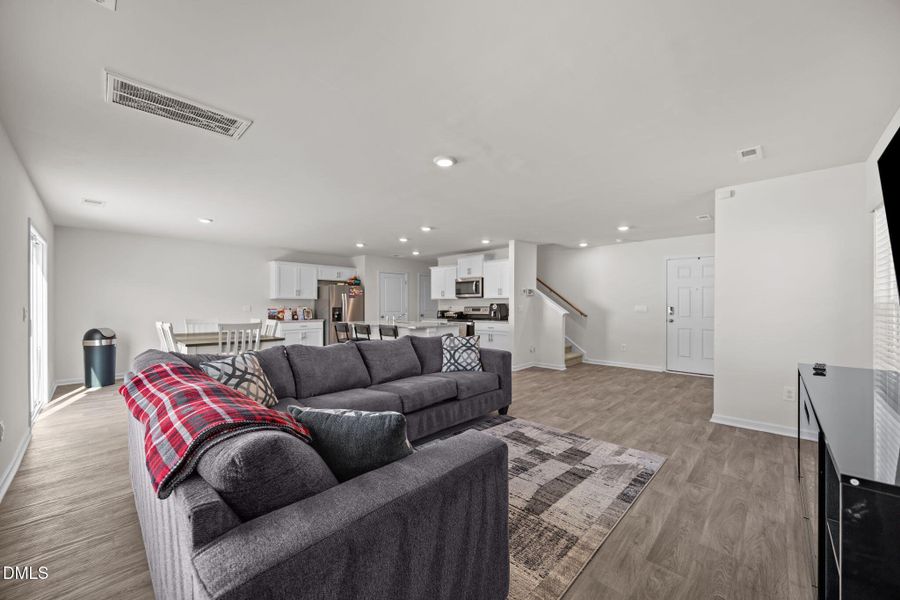 24-web-or-mls-IMG_6601 24-web-or-mls-IMG_6601