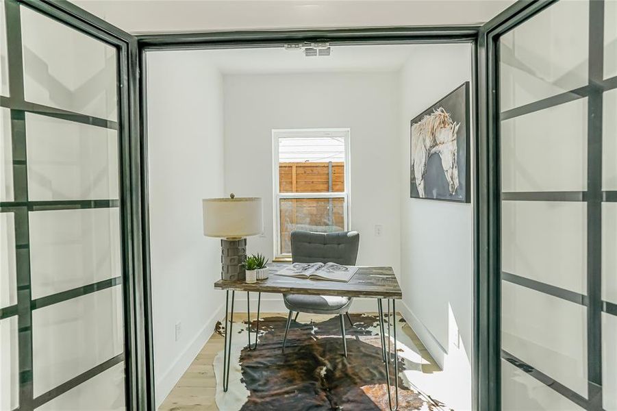 Furnished interior view inside a new home in , Dallas (Image 8).