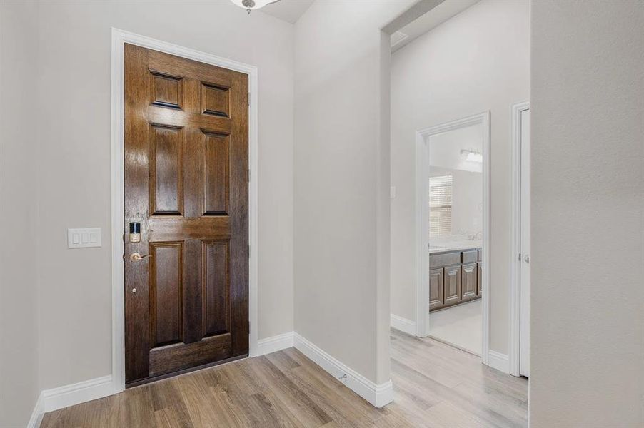 Spacious, unfurnished interior of a new home in Estates At Baker Park, Sherman (Image 19).