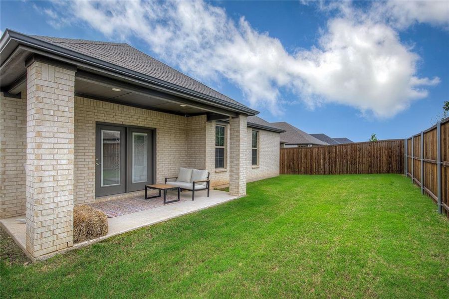 Exterior details and patio area of a home in , Lavon (Image 4).