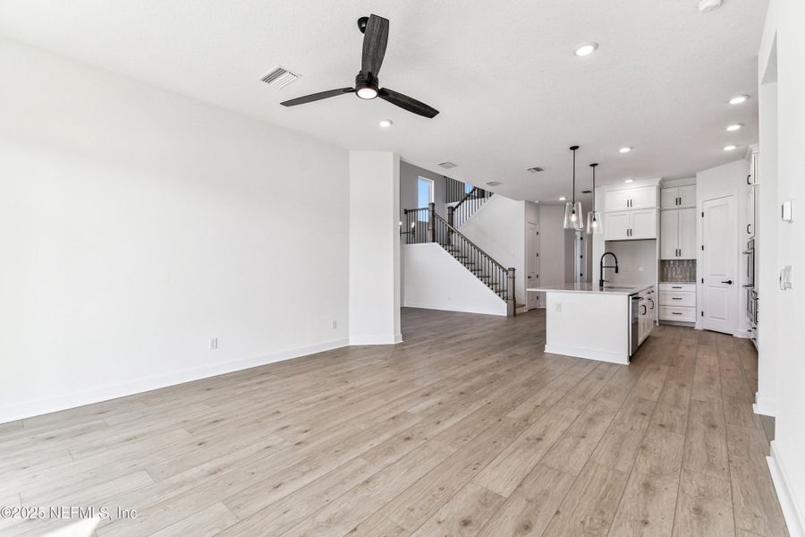 Spacious, unfurnished interior of a new home in Seven Pines 50' Front Entry, Jacksonville (Image 16).