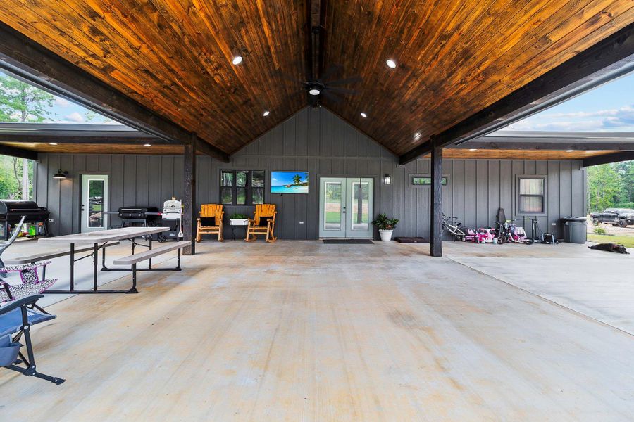 Community amenities in , Livingston (Image 26).