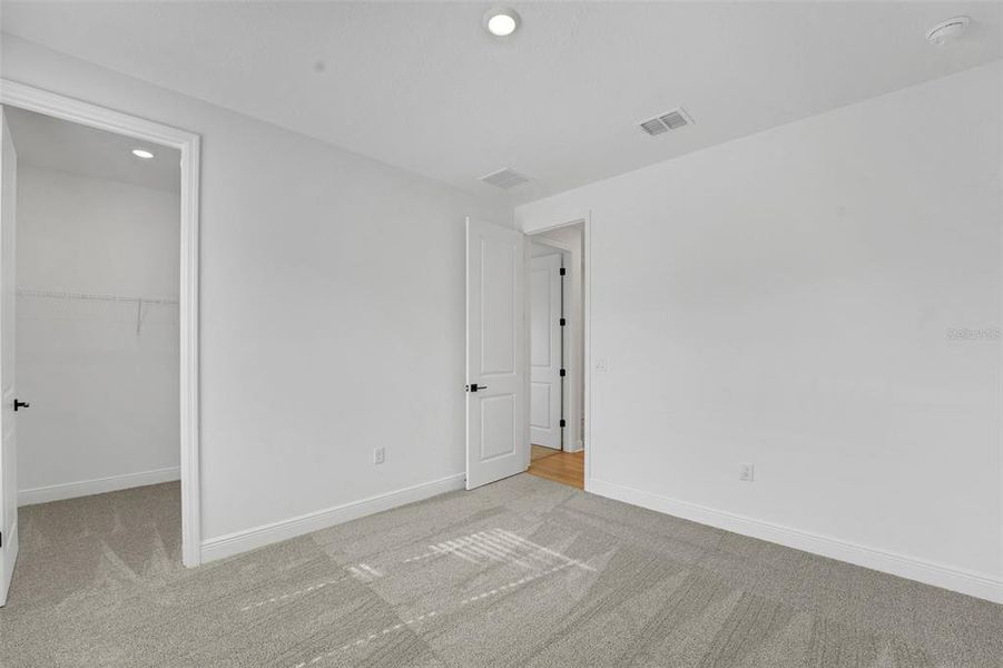 Spacious, unfurnished interior of a new home in Palms at Windermere, Windermere (Image 20).