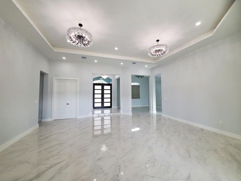 Spacious, unfurnished interior of a new home in , Davie (Image 40).