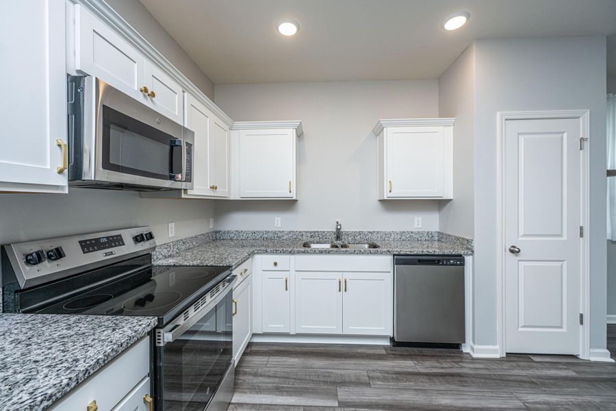 Furnished interior view inside a new home in Dawson Branch, Summerville (Image 4).