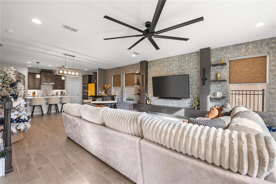 Furnished interior view inside a new home in , Winter Garden (Image 10).