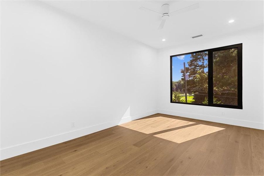 Spacious, unfurnished interior of a new home in , Sugar Hill (Image 71).