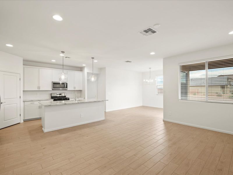 Spacious, unfurnished interior of a new home in Alamar at Rocking K, Tucson (Image 10).