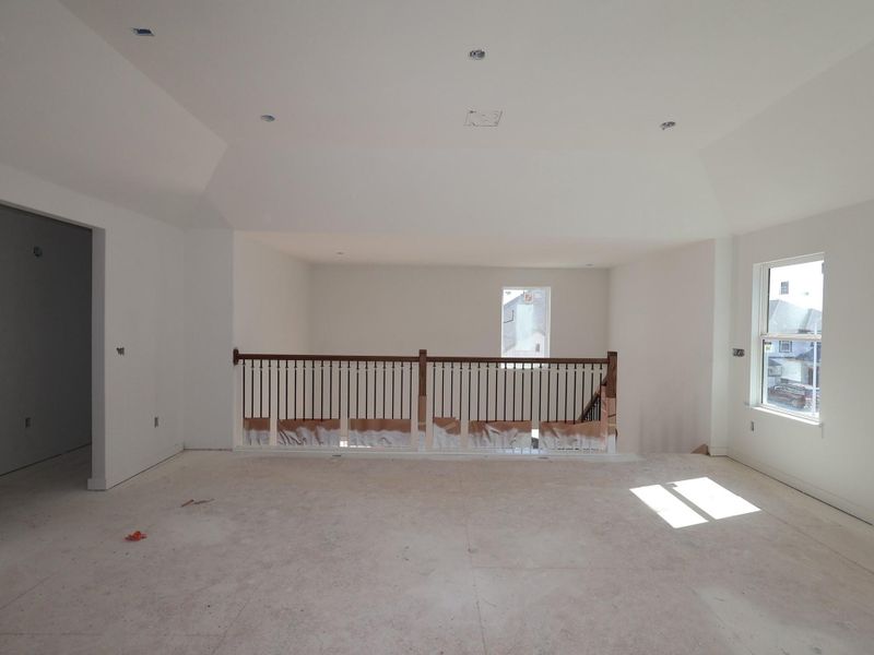 Spacious, unfurnished interior of a new home in Edgewood, Leander (Image 8). Spacious, unfurnished interior of a new home in Edgewood, Leander (Image 8).