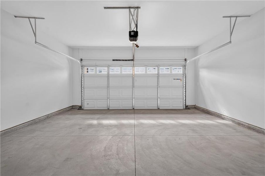 Spacious, unfurnished interior of a new home in Twin Lakes, Hoschton (Image 17).