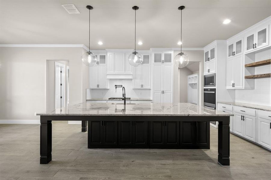 213 Bel Grand- Kitchen-1 213 Bel Grand- Kitchen-1