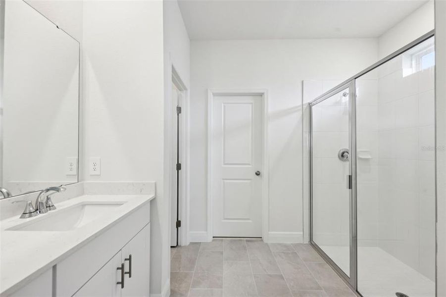 Furnished interior view inside a new home in Cyrene at Minneola, Minneola (Image 11).