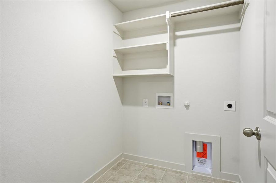 Spacious, unfurnished interior of a new home in , Forney (Image 23).